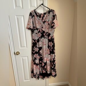 Julia Jordan Women's Flutter Sleeve Tie Back Maxi Dress